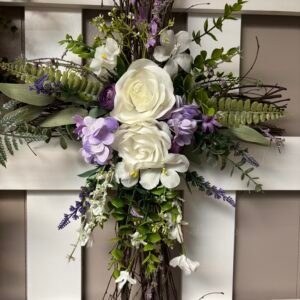 arrangement on cross